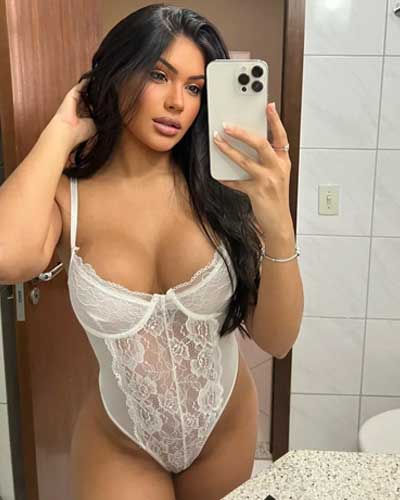 arushi Delhi vip escort
